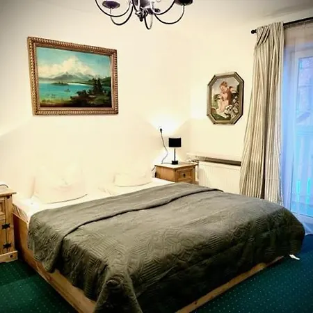 Hotell Mariahilf 3*