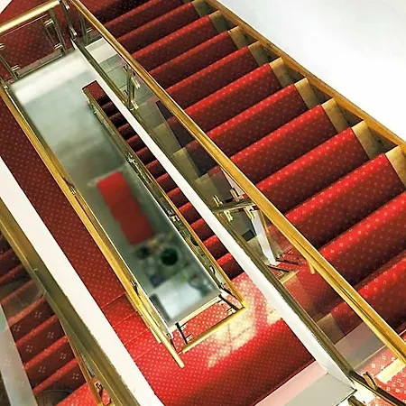 Hotell Mariahilf 3*